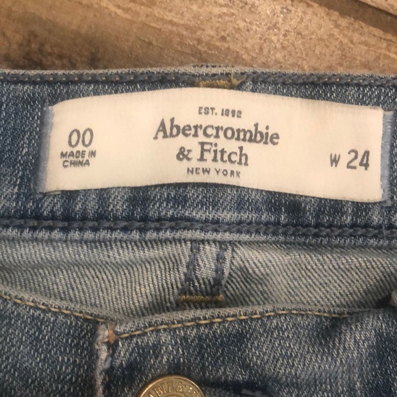 Abercrombie & Fitch shorts - Picture 4 of 4